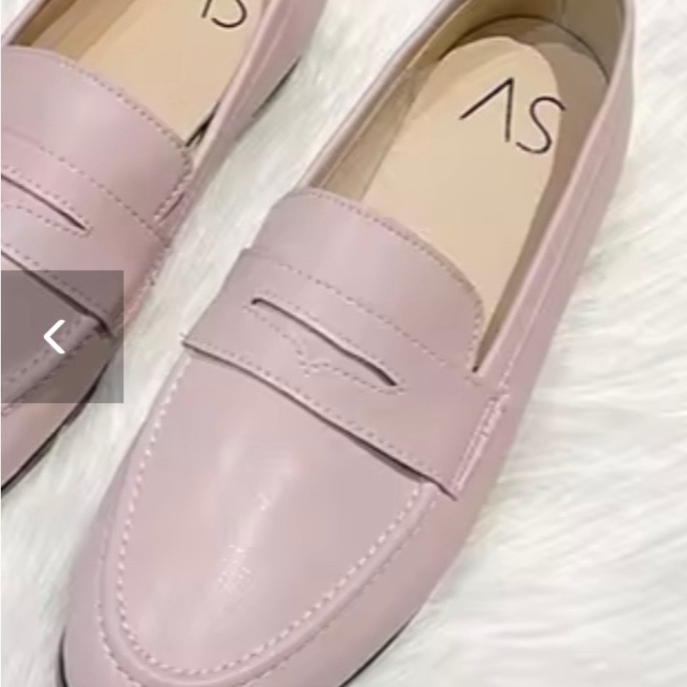 Women's Pink Loafers